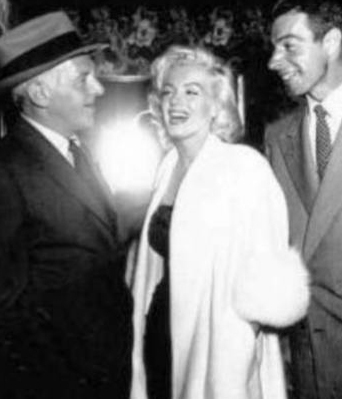 Marilyn-Monroe-White-Fox-Furs-9