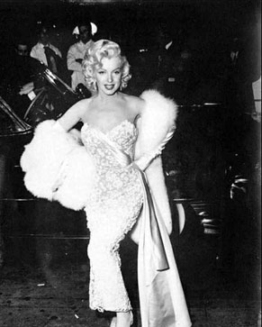 Marilyn-Monroe-How-To-Marry-A-Millionaire-Premiere
