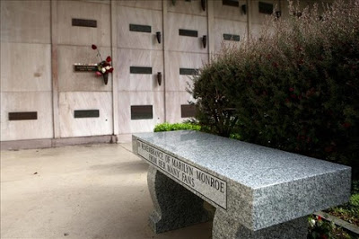 Crypt Above Marilyn Remains Unsold