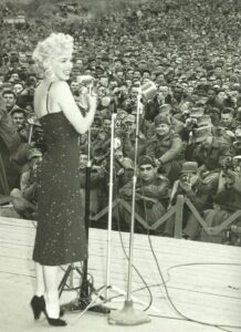 tumblr_md4ogmCppj1qm0kmzo1_500